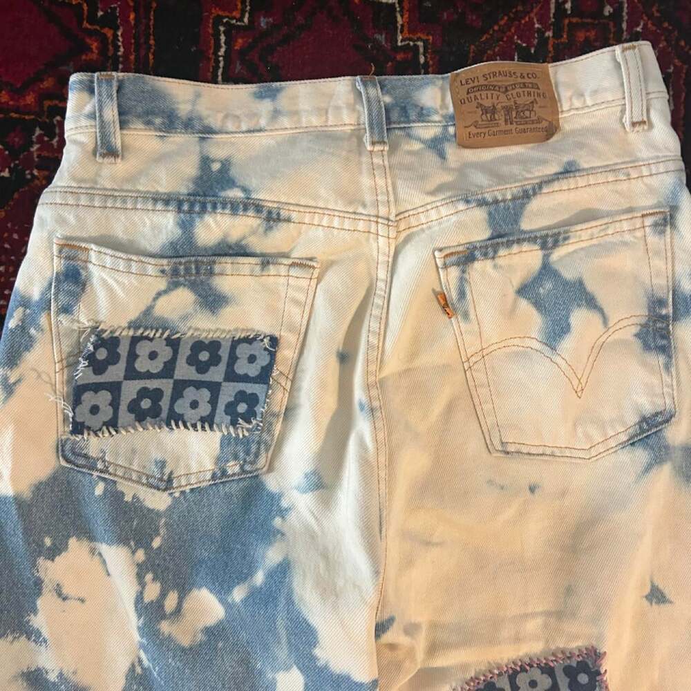 Levi's Women's Pink and Blue Jeans - Picture 6 of 8